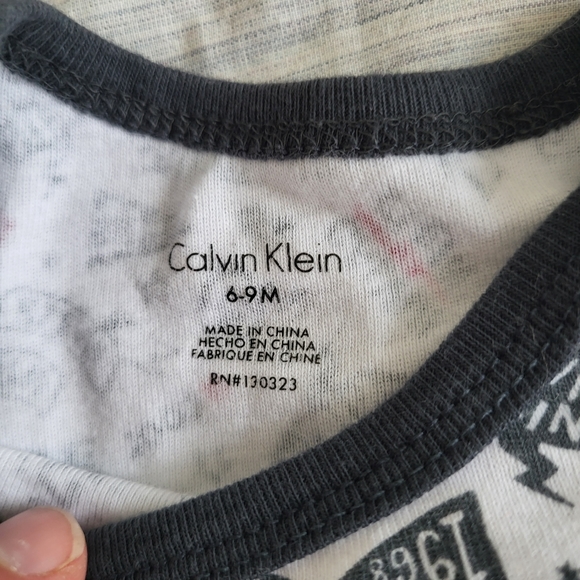 Boys Calvin Klein Onesies (set of 2) - Picture 3 of 7